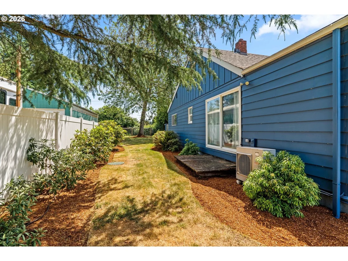 Photo of 2343 WILBUR AVE