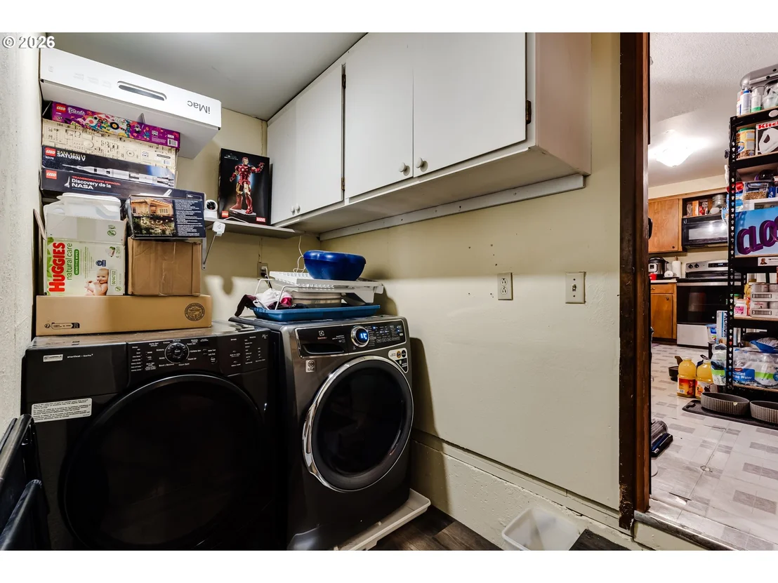 Photo of 930 25TH PL