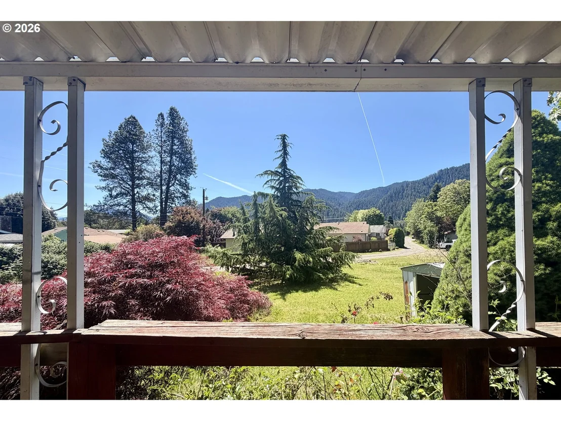 Photo of 76582 DAVIS RD