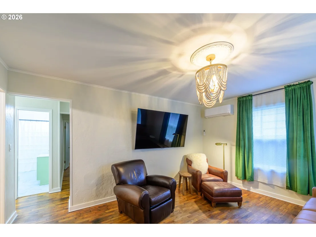 Photo of 1835 CITY VIEW ST