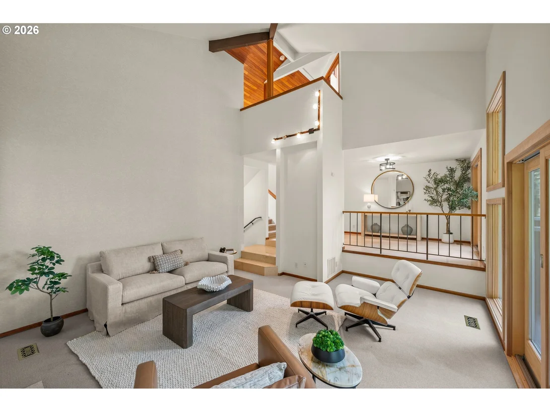 Photo of 3965 SPRING BLVD