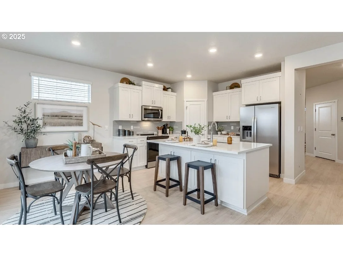 Photo of 3549 SW Mawrcrest AVE