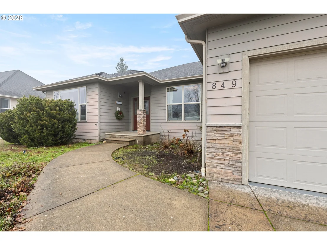 Photo of 849 NORTH VIEW DR