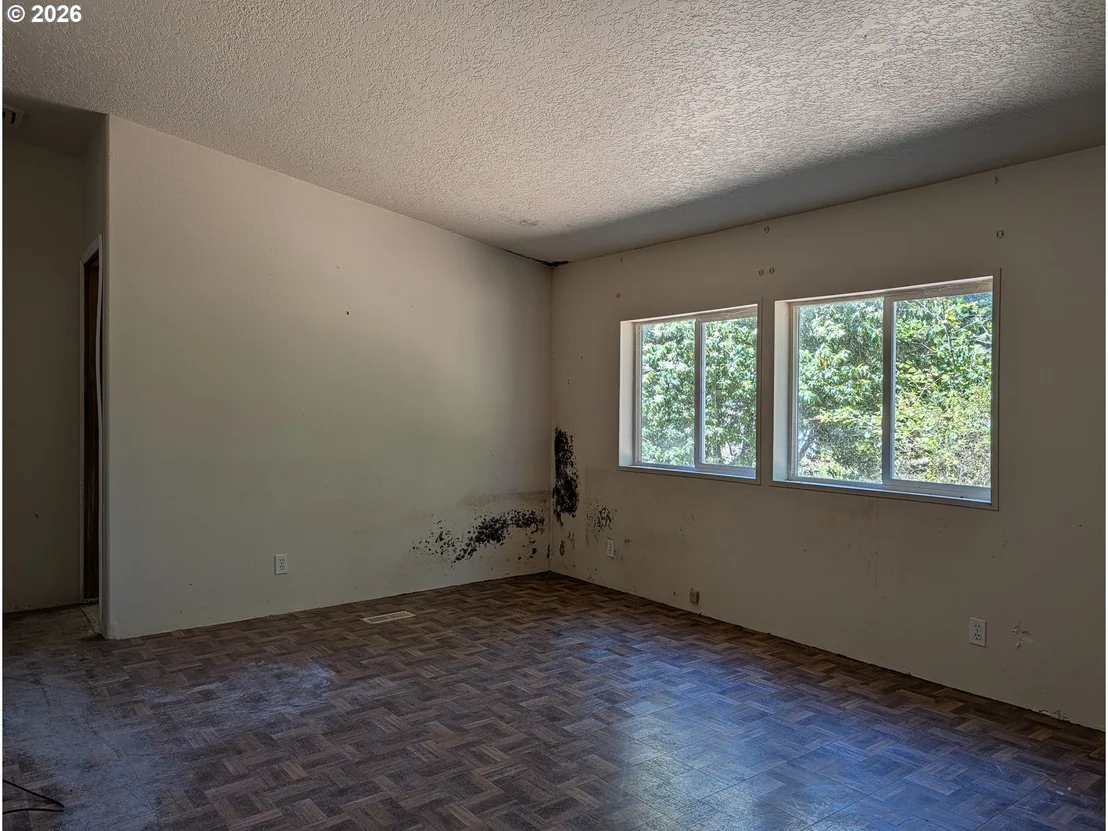 Photo of 49241 MOUNTAIN VIEW RD