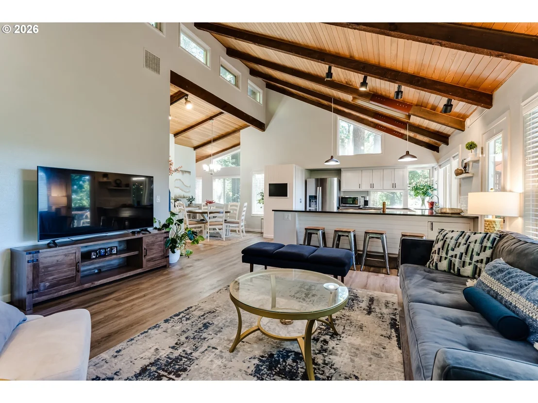 Photo of 3721 PINE CANYON DR