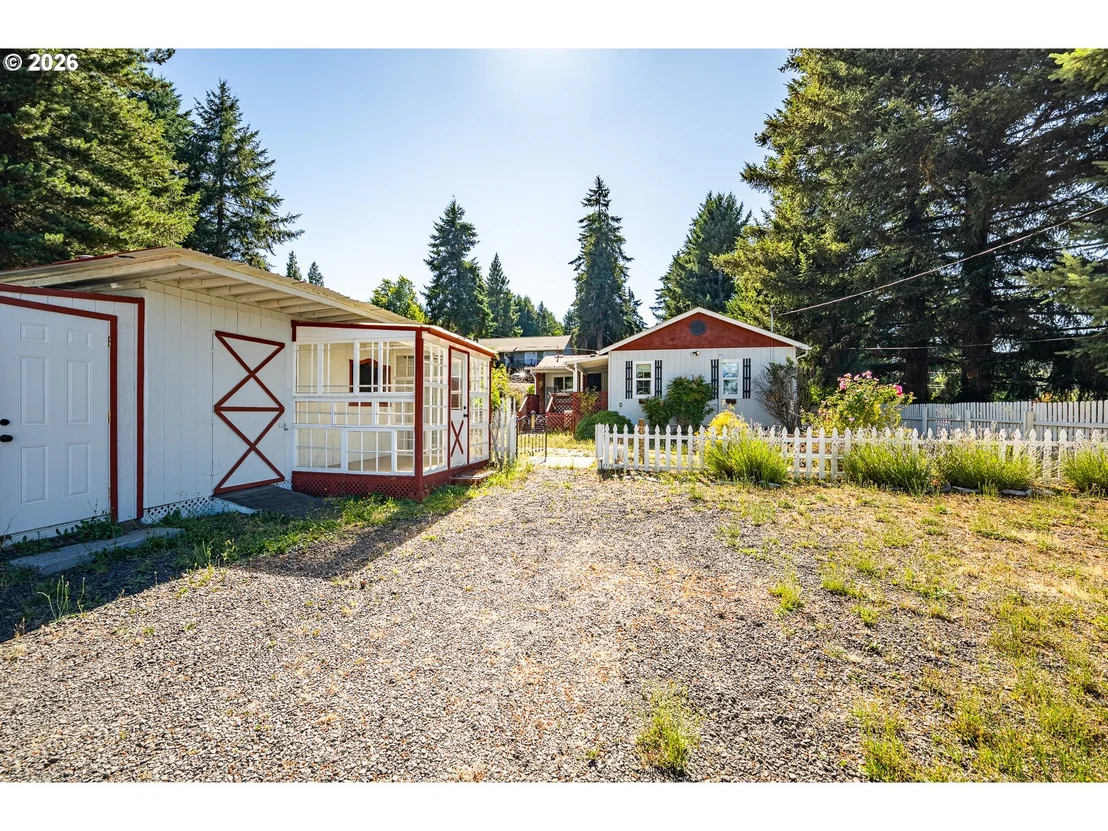 Photo of 792 CLONE AVE