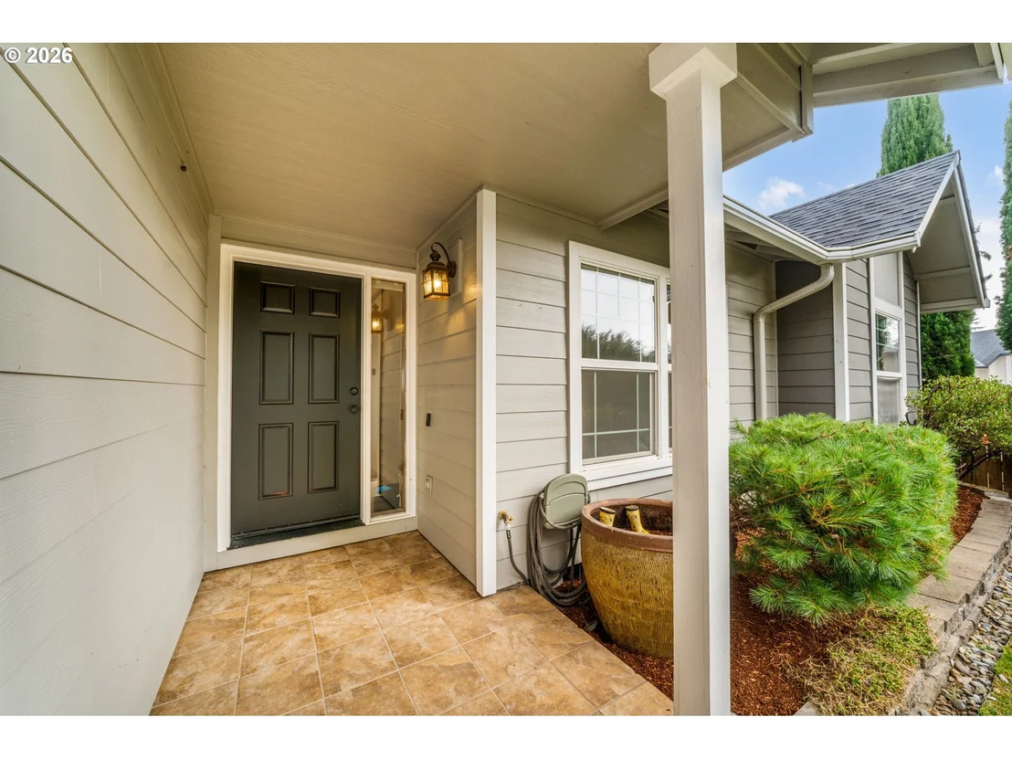 Photo of 529 SWEETWATER LN