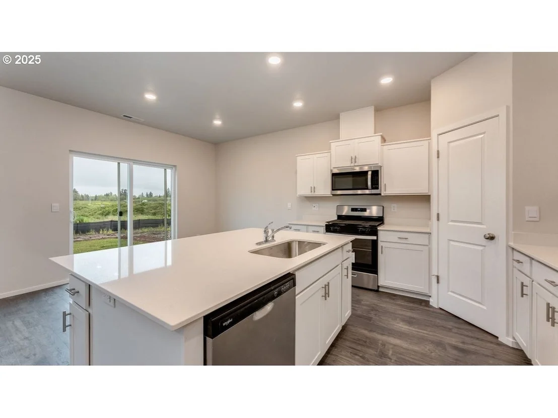Photo of 4964 Elvis AVE NE