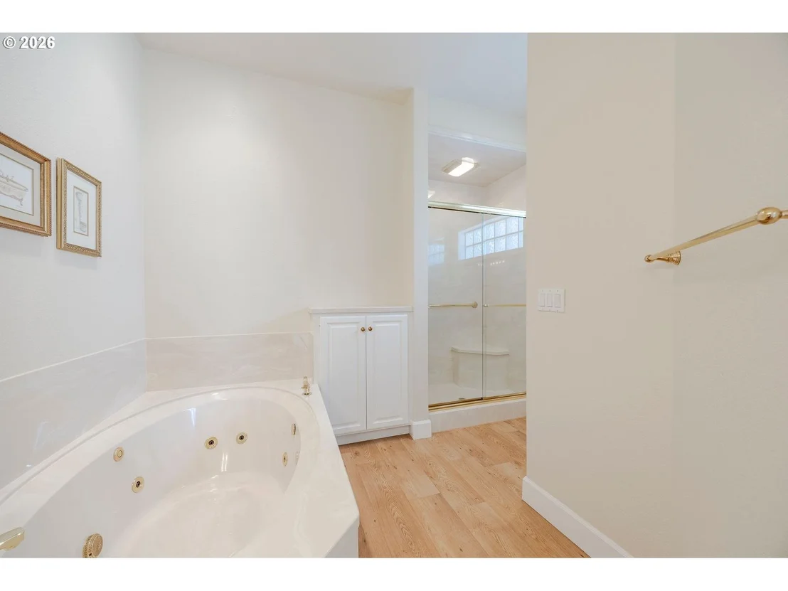 Photo of 3279 Lakemont DR