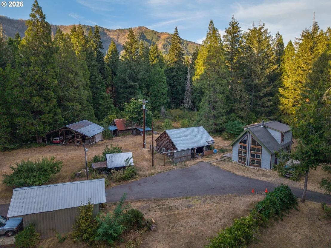 Photo of 55533 MCKENZIE RIVER DR