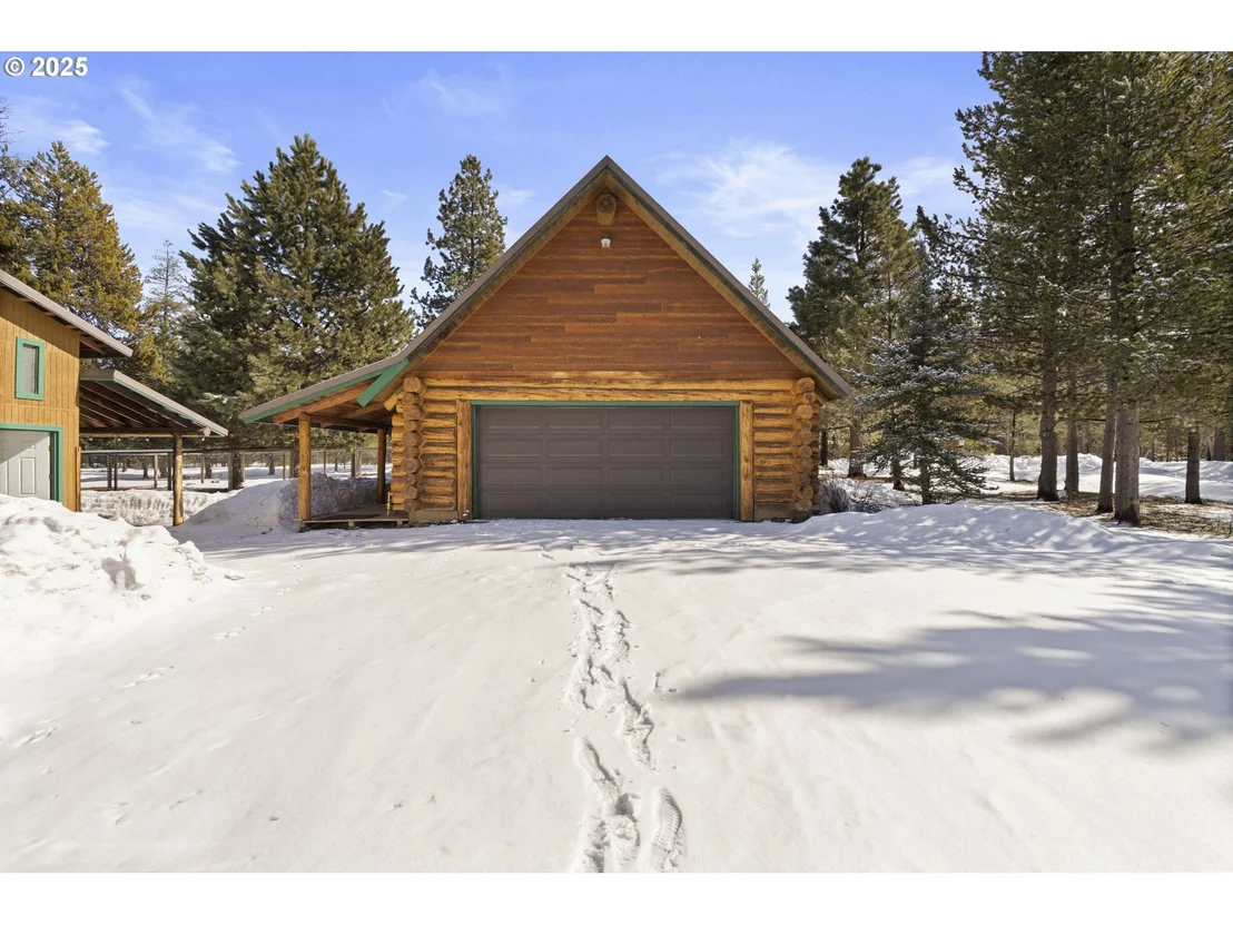 Photo of 140643 KAMLOOP LN