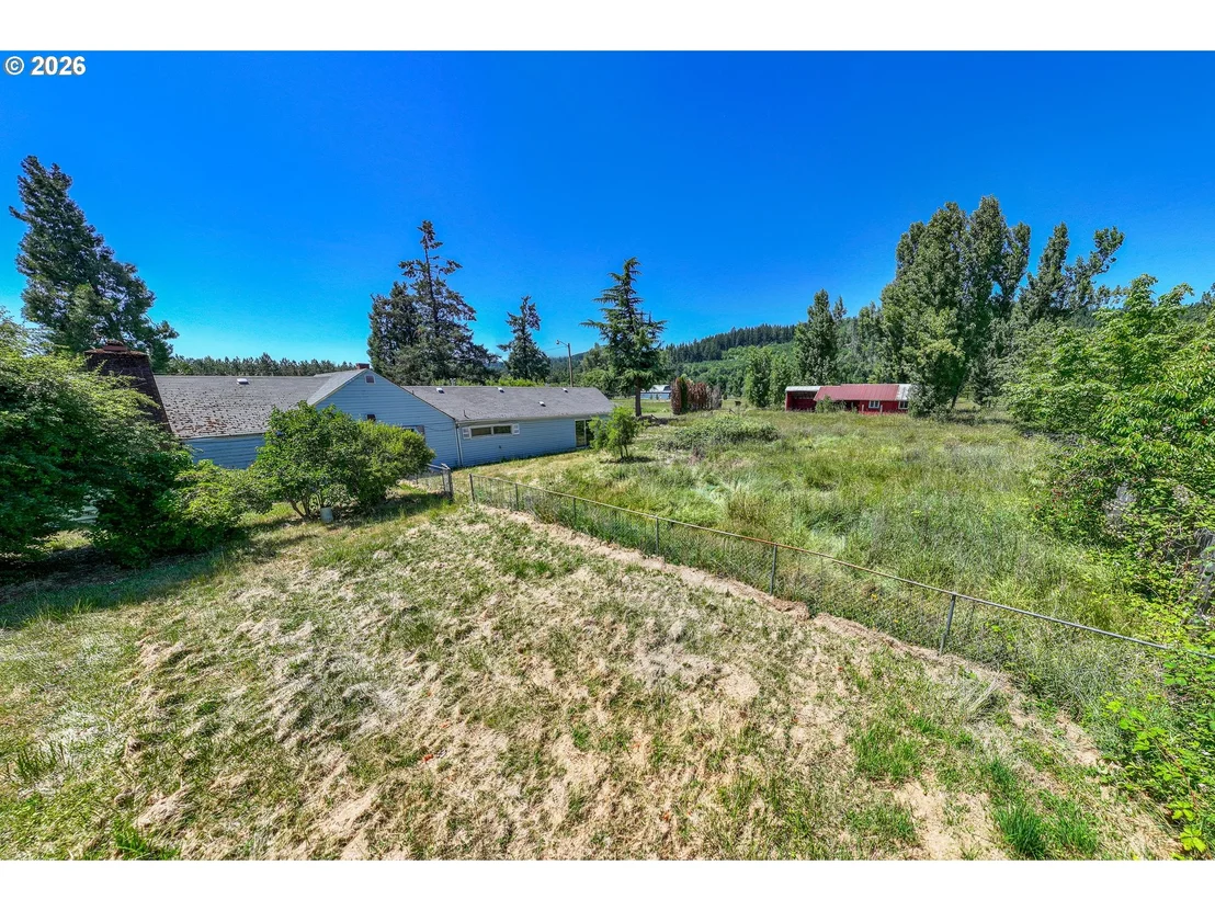 Photo of 39565 MCKENZIE HWY