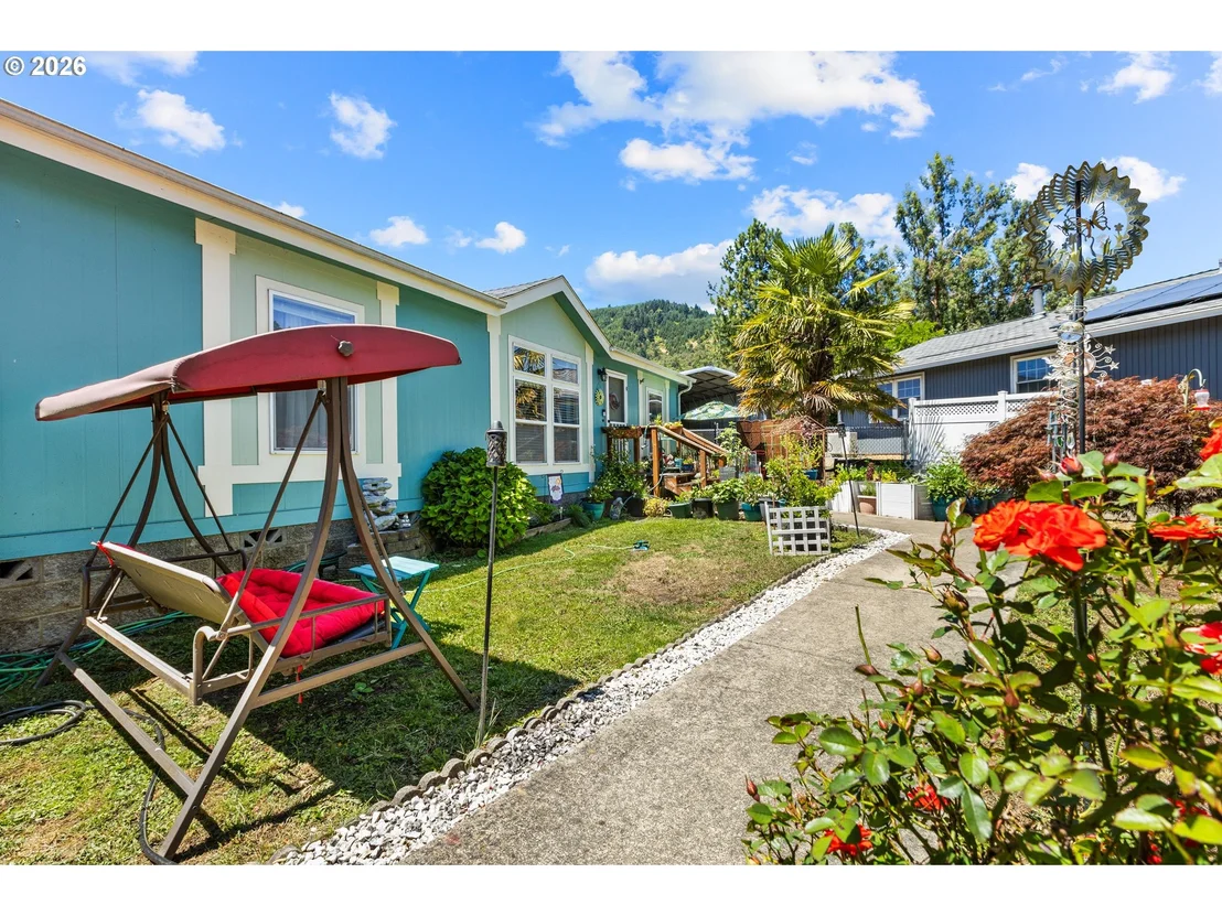 Photo of 736 PENNY LN