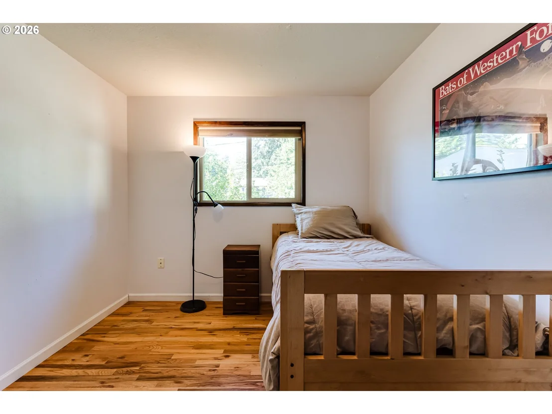 Photo of 450 W 28TH AVE