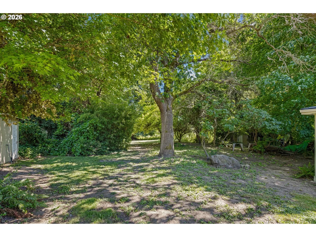 Photo of 90200 COBURG RD