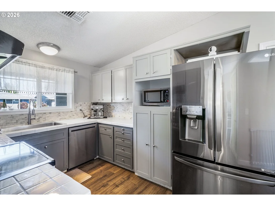 Photo of 276 KNIGHT AVE