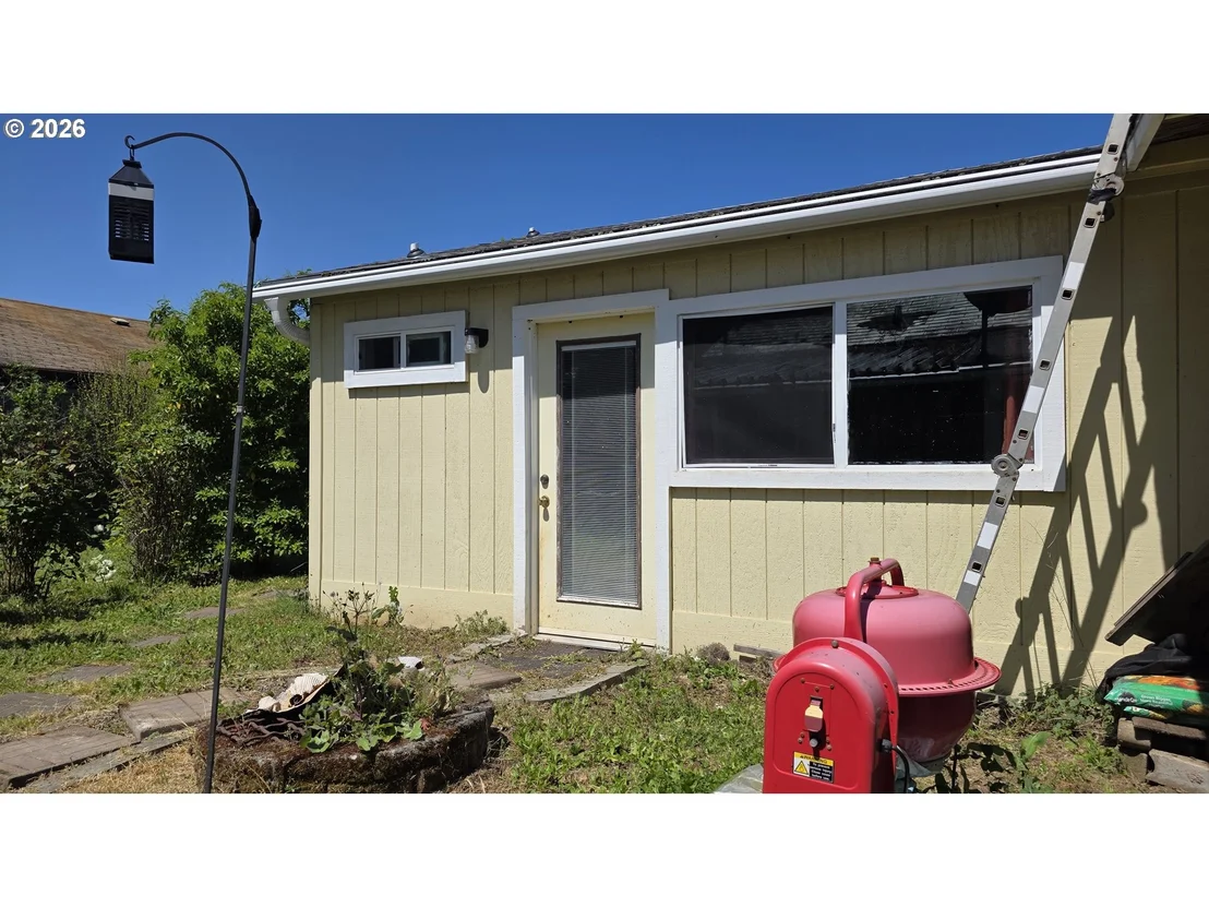 Photo of 3801 DOVE LN
