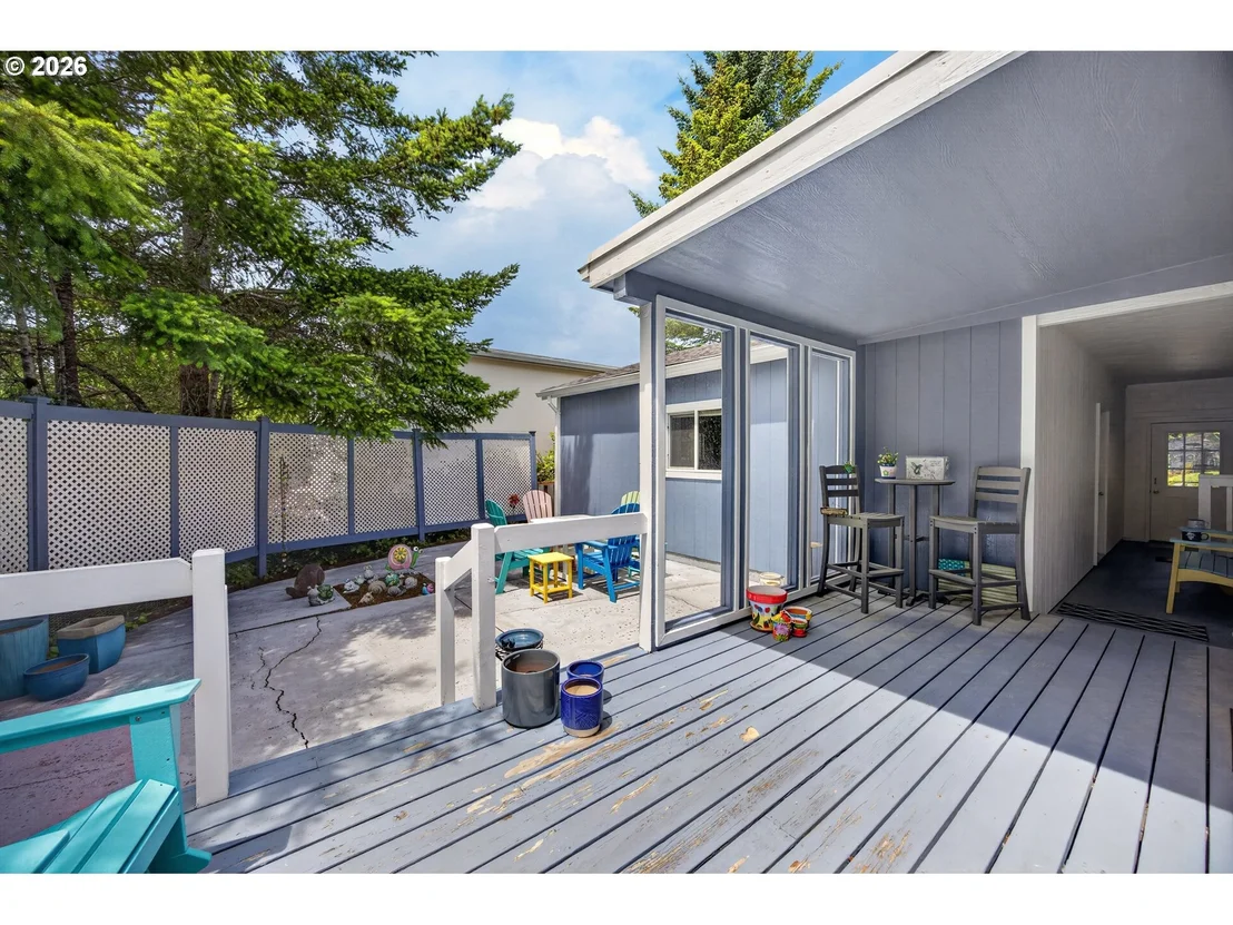 Photo of 438 SHERWOOD LOOP