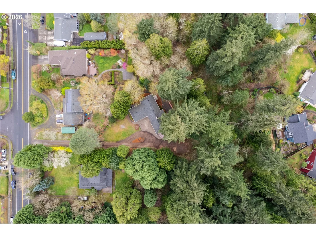 Photo of 1880 SW HEINEY RD