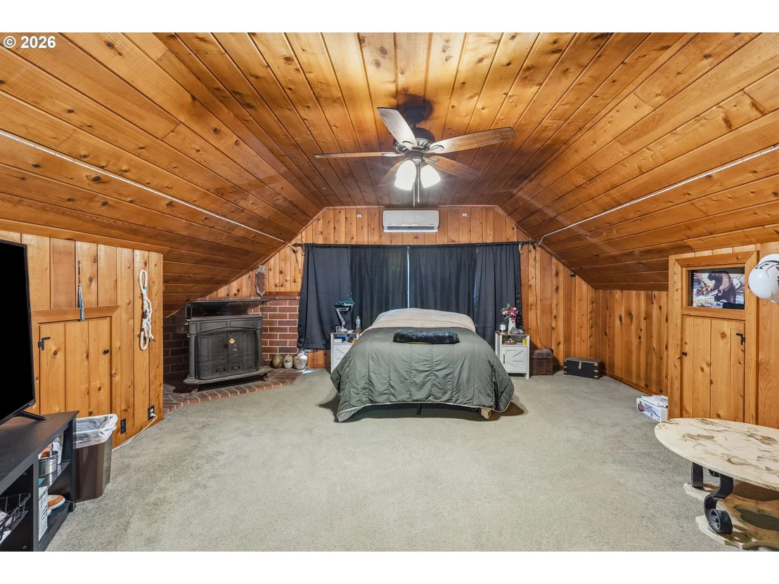 Photo of 1631 GLENBROOK LOOP RD