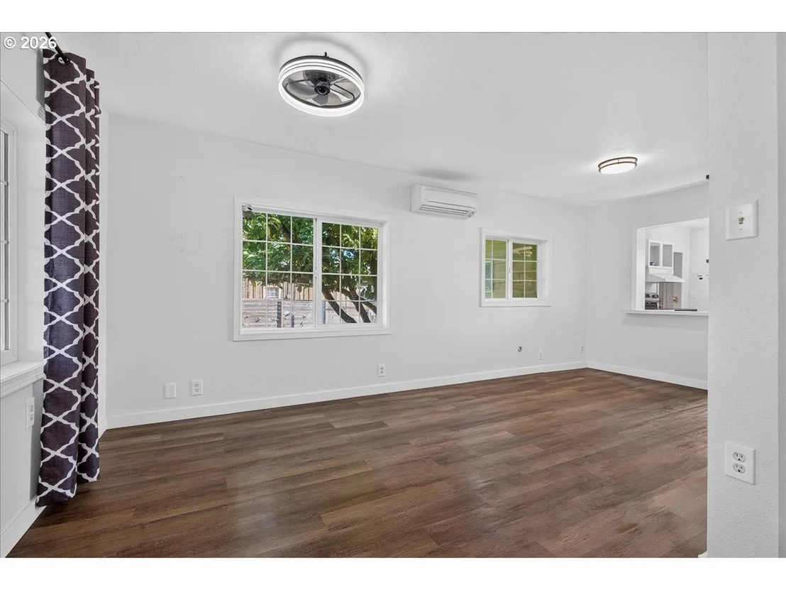 Photo of 25194 WEBSTER AVE