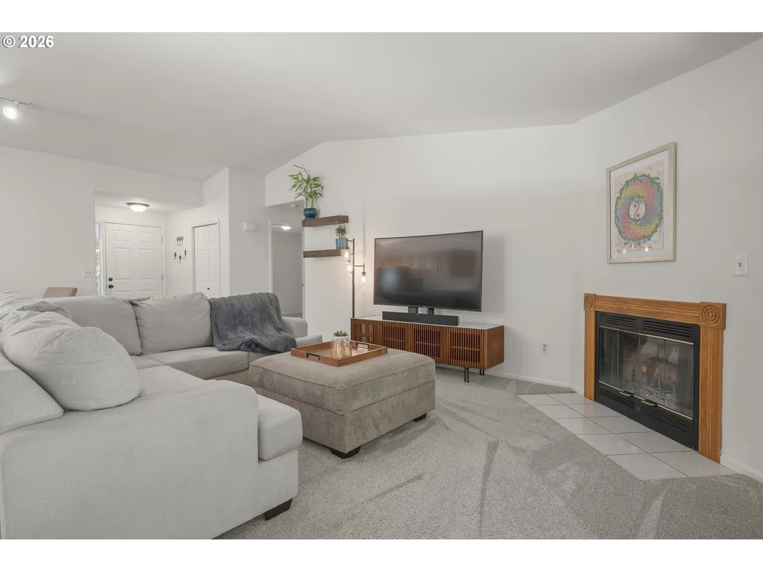 Photo of 1315 ARCADIA DR