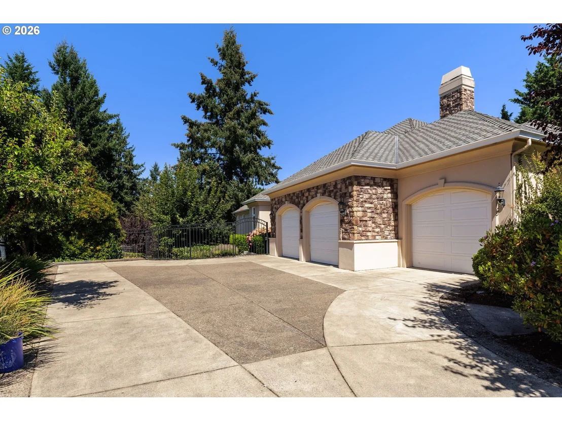 Photo of 2663 RIDGEMONT DR