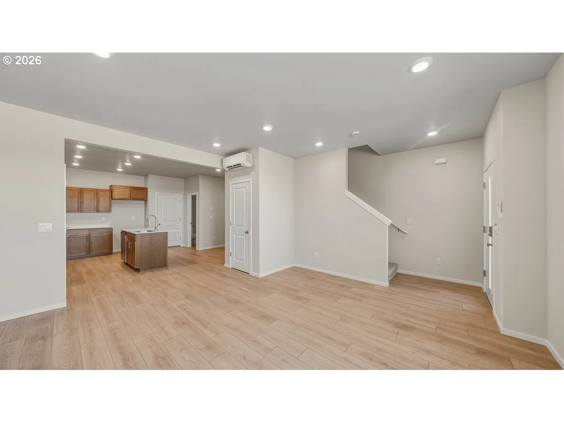 Photo of 6216 SE Lusted RD