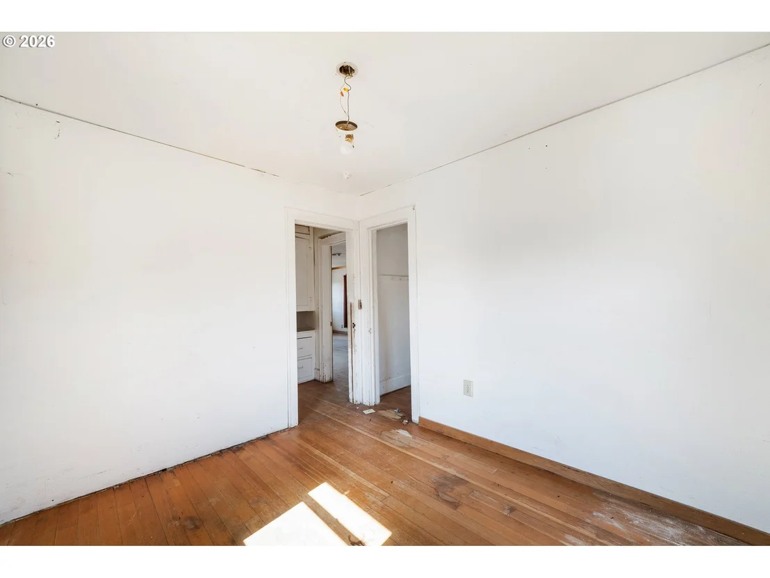 Photo of 38542 DEXTER RD