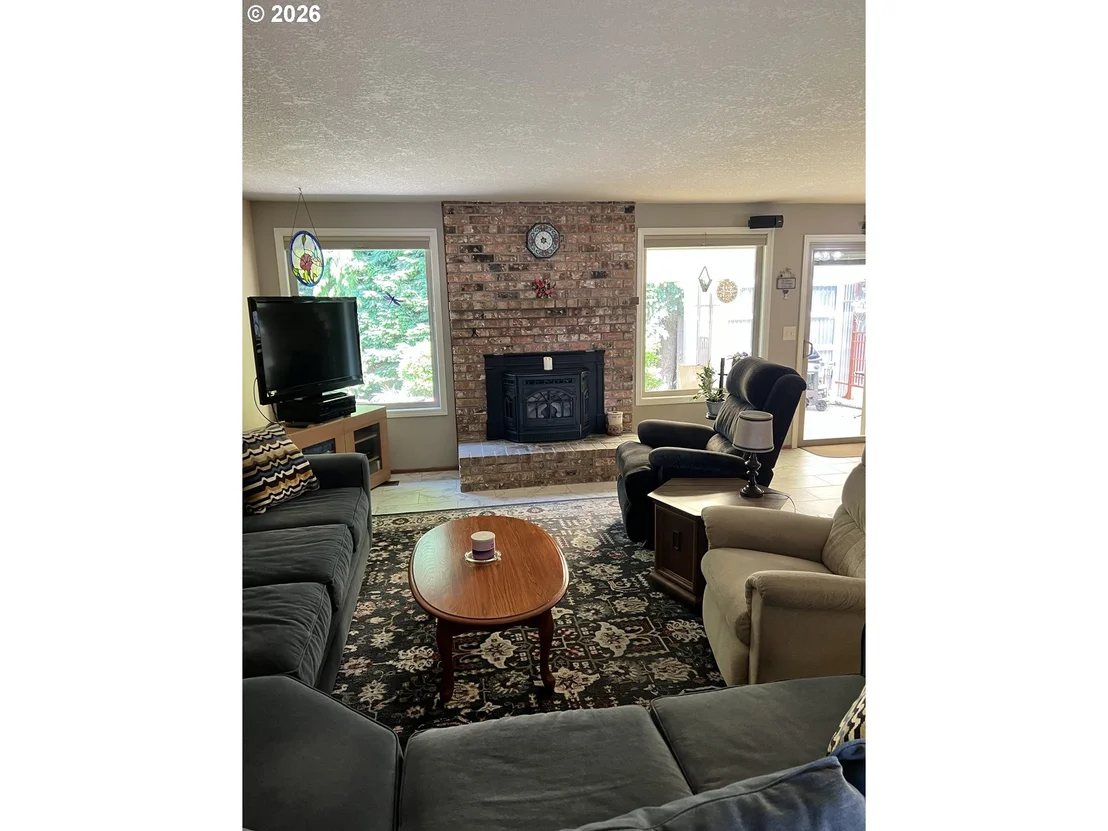 Photo of 1111 RISDEN PL