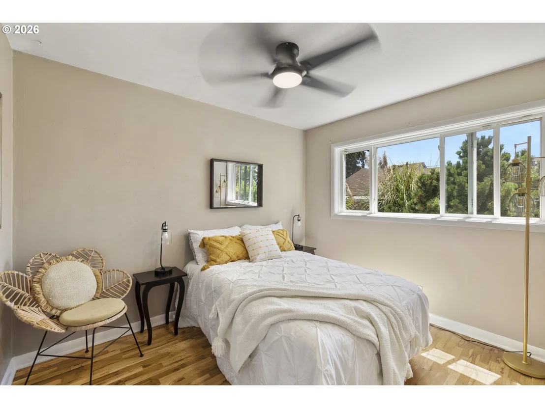 Photo of 845 CORNELL AVE