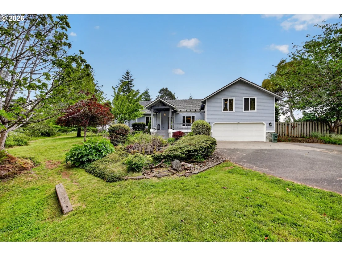 Photo of 720 KINGS AVE