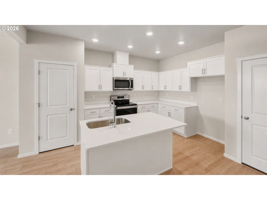 Photo of 3444 SW Royal AVE