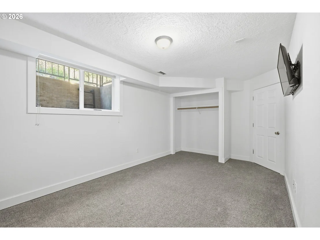 Photo of 15540 TRASK RIVER RD