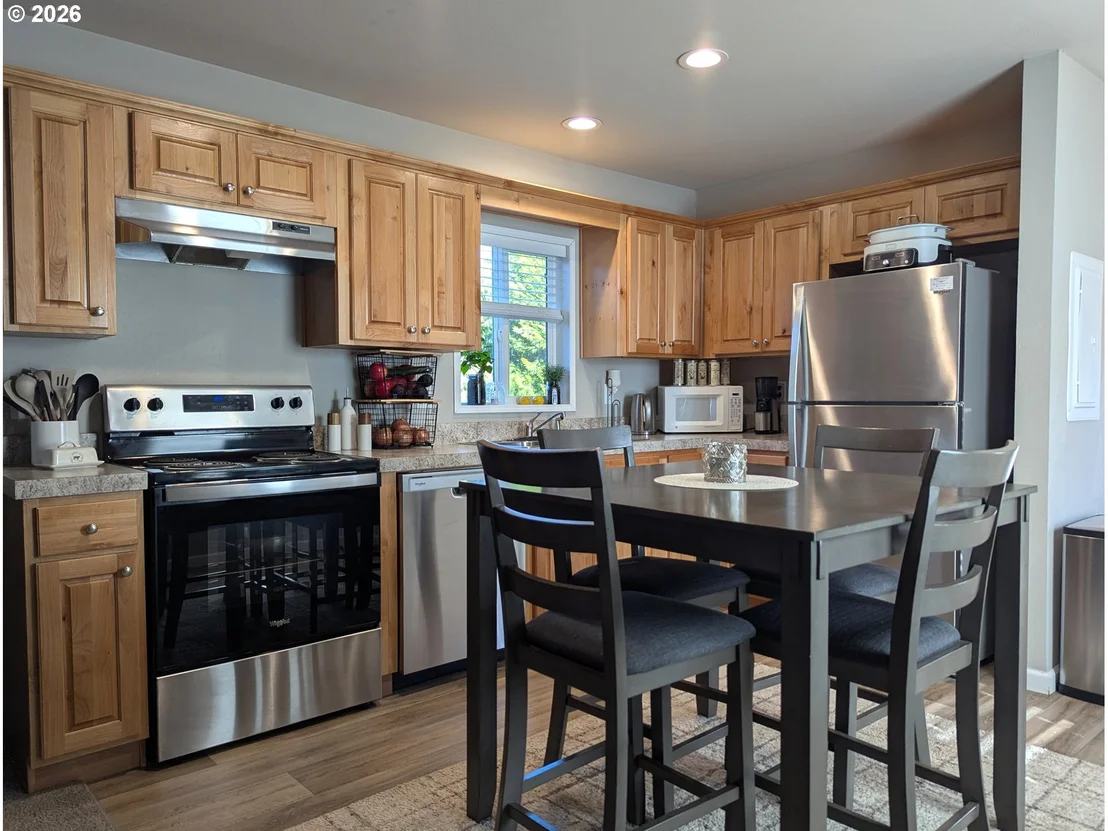 Photo of 48232 WESTOAK RD