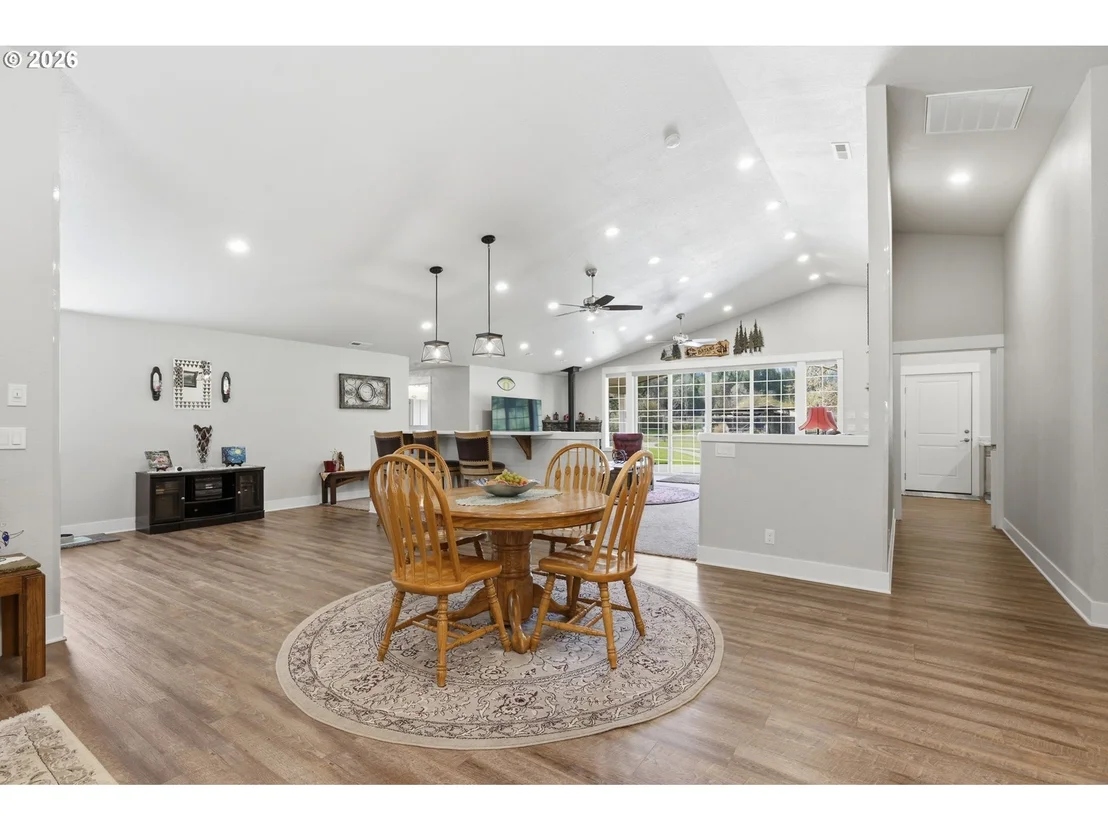 Photo of 93684 MARCOLA RD