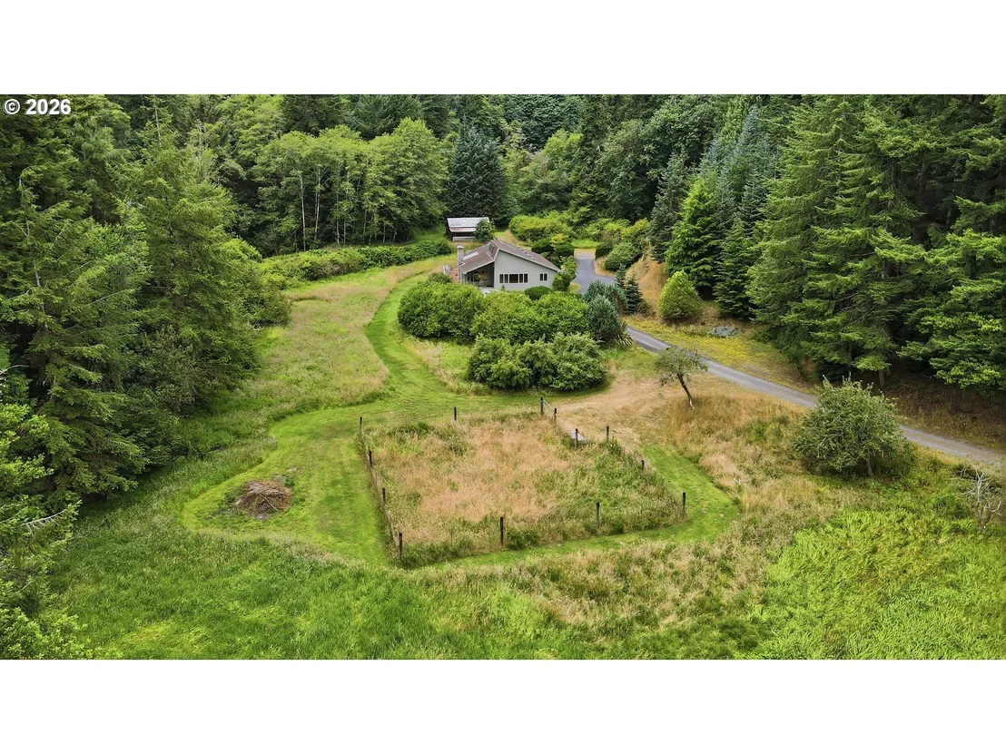 Photo of 61370 OLD WAGON RD