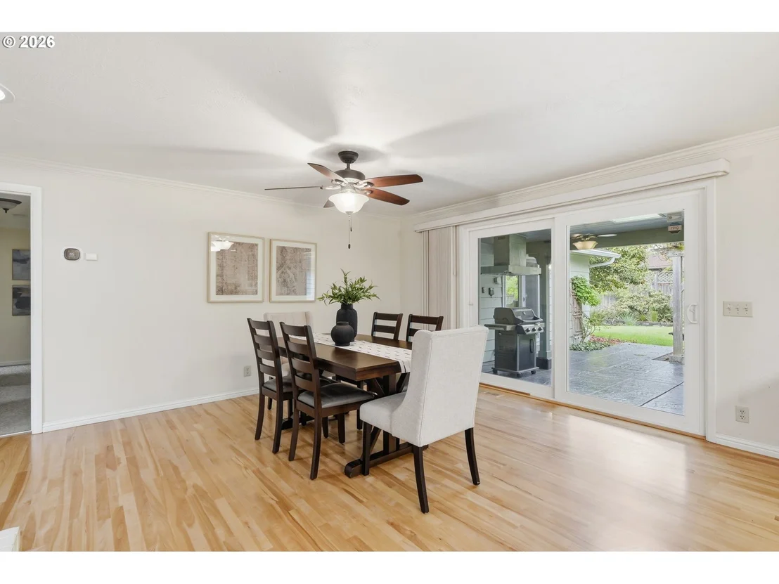 Photo of 394 CHERRY DR