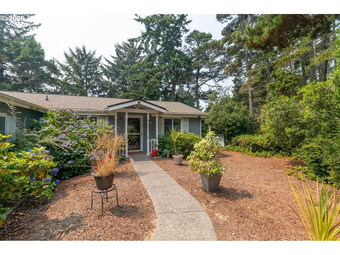 Photo of 4792 RHODODENDRON LOOP