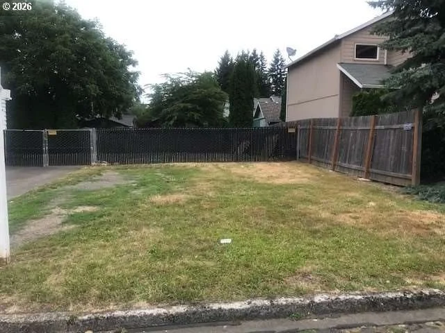 Photo of 707 NE 2ND ST