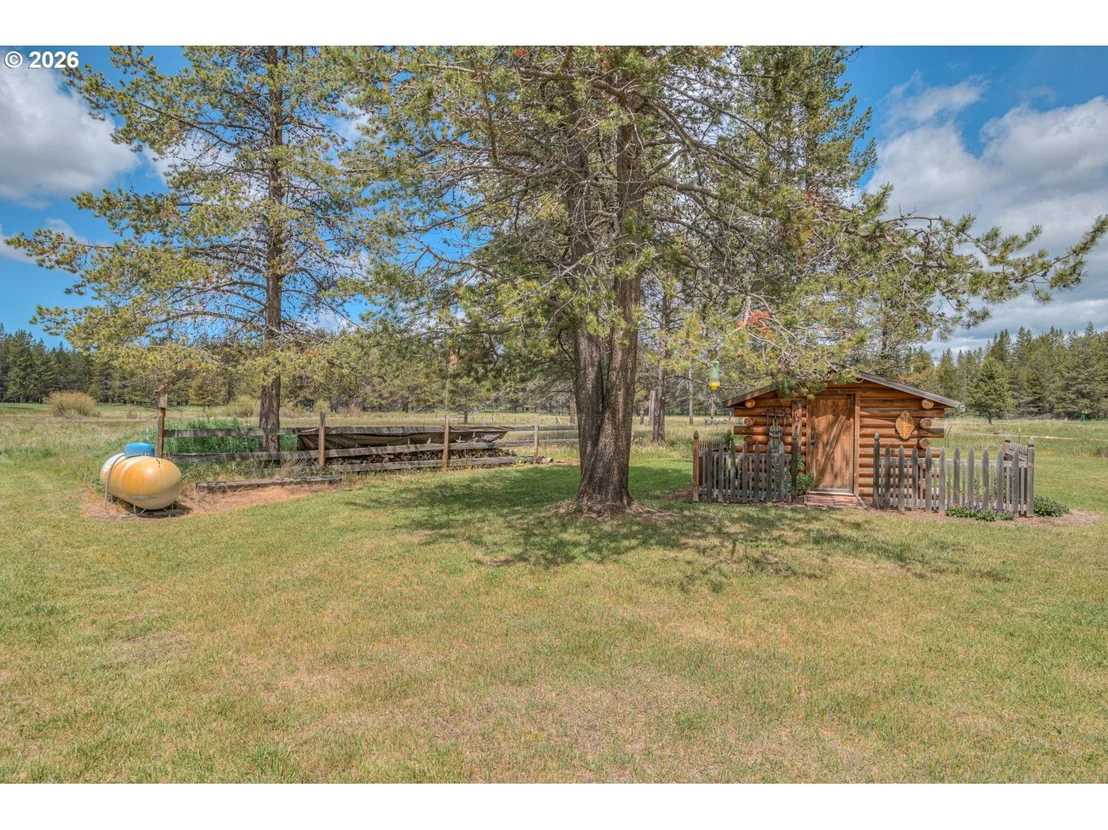 Photo of 53939 PINE GROVE RD