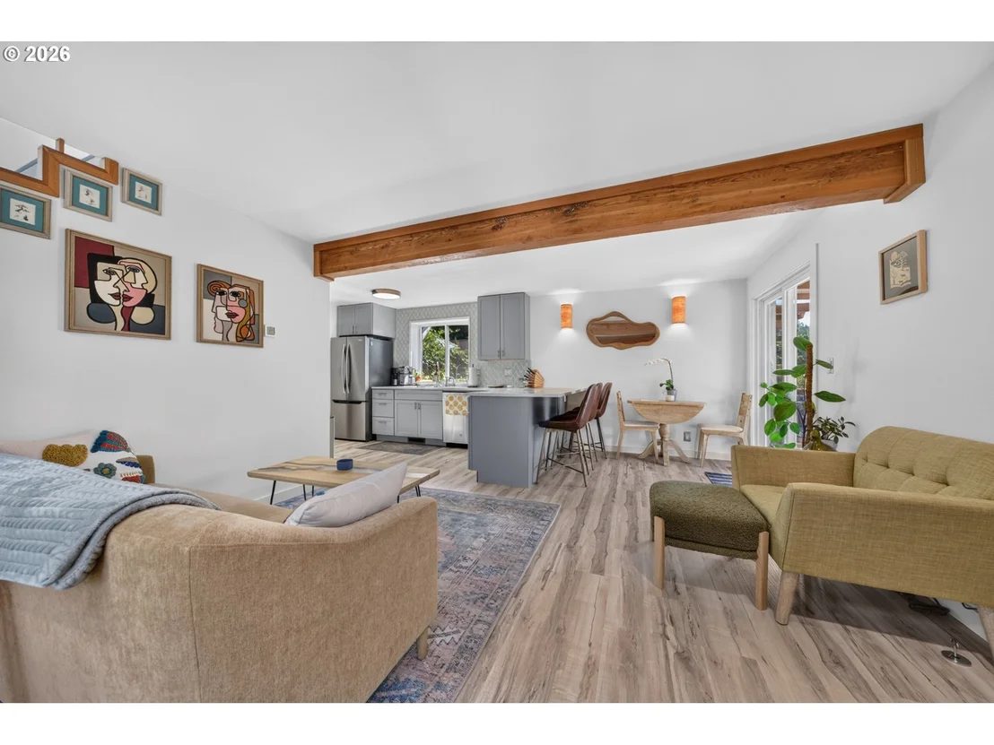 Photo of 207 W 52ND AVE