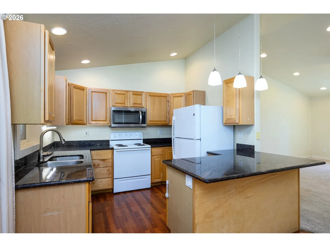 Photo of 356 SETHER AVE