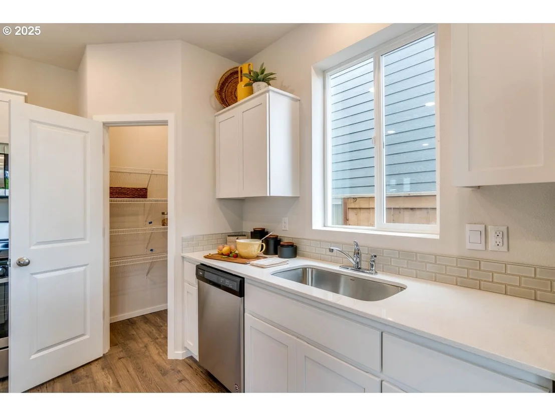 Photo of 129 Greencrest ST NE
