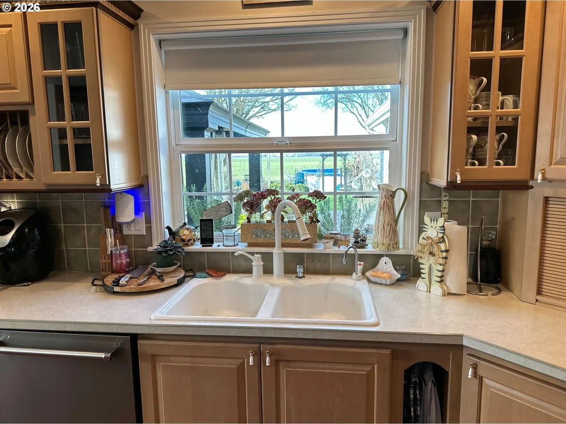 Photo of 33174 LANGMACK RD