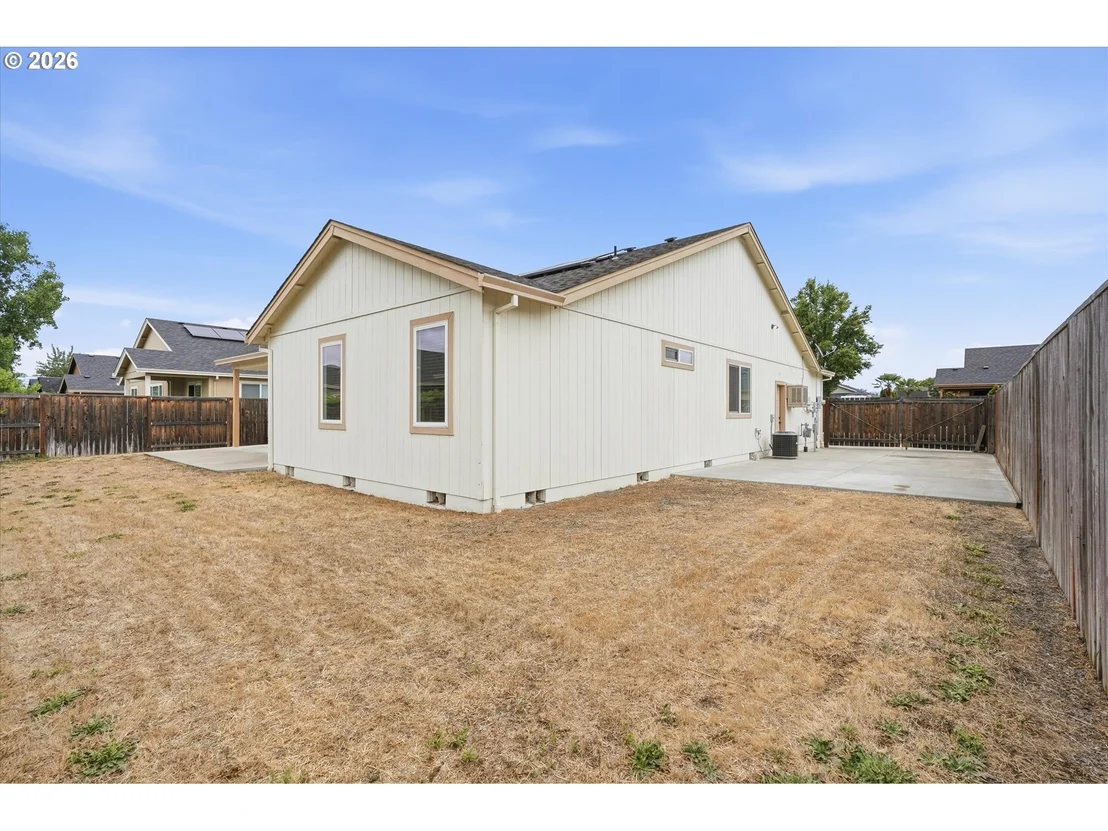 Photo of 7410 DESERT VIEW DR