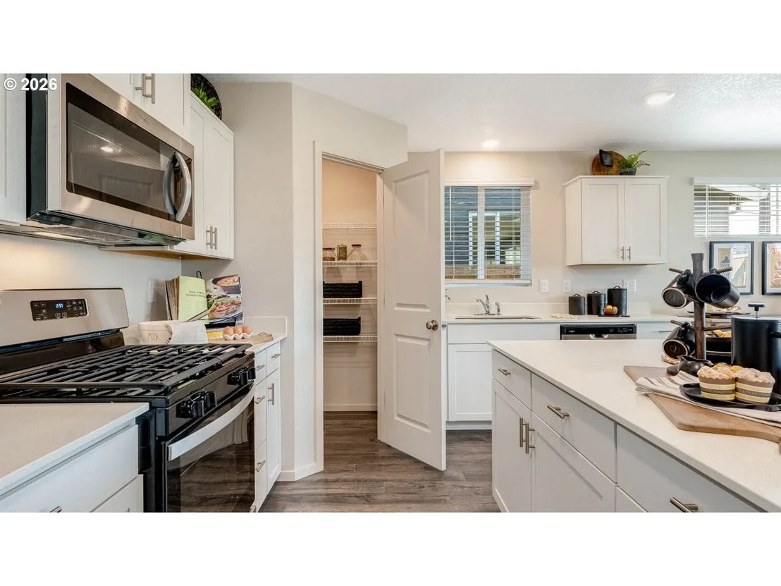 Photo of 4940 Elvis AVE NE