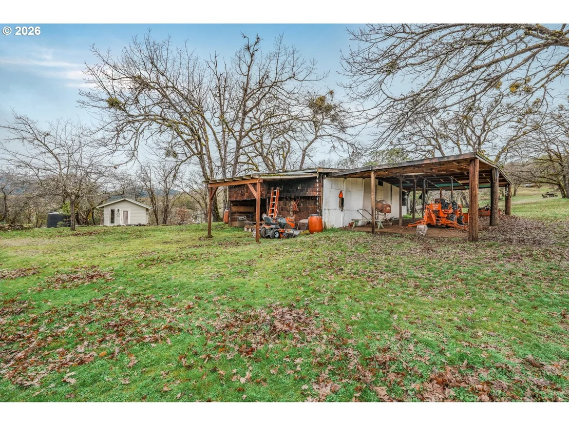 Photo of 5655 TAMARACK LN
