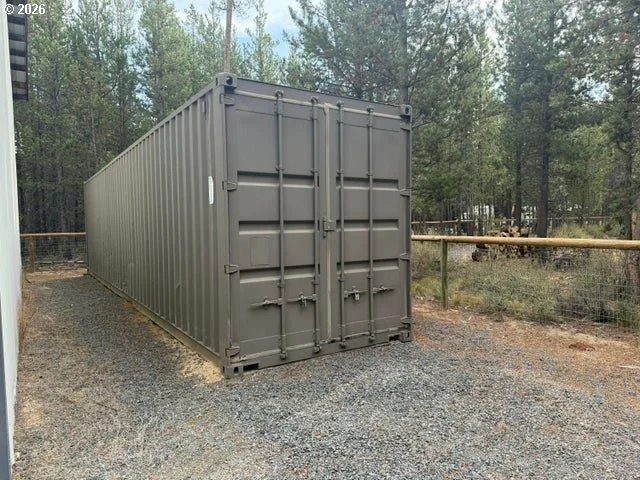 Photo of 17037 DOWNEY RD