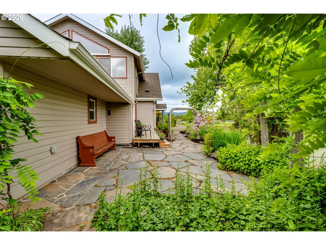 Photo of 81887 DAVISSON RD